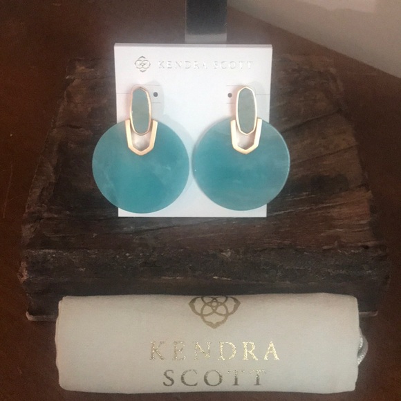 Kendra Scott Jewelry - Kendra Scott Didi RG Earrings in Teal Quartzite!!